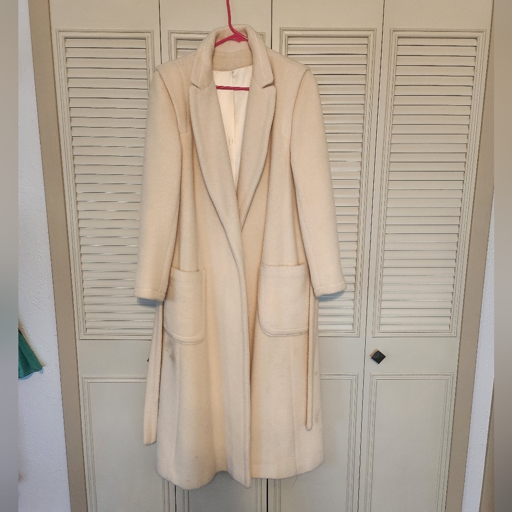 Chic Cream 100% Wool Coat for Women